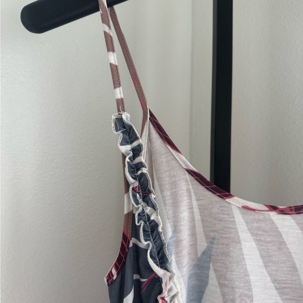Floral Spaghetti Strap Top - Picture 4 of 5